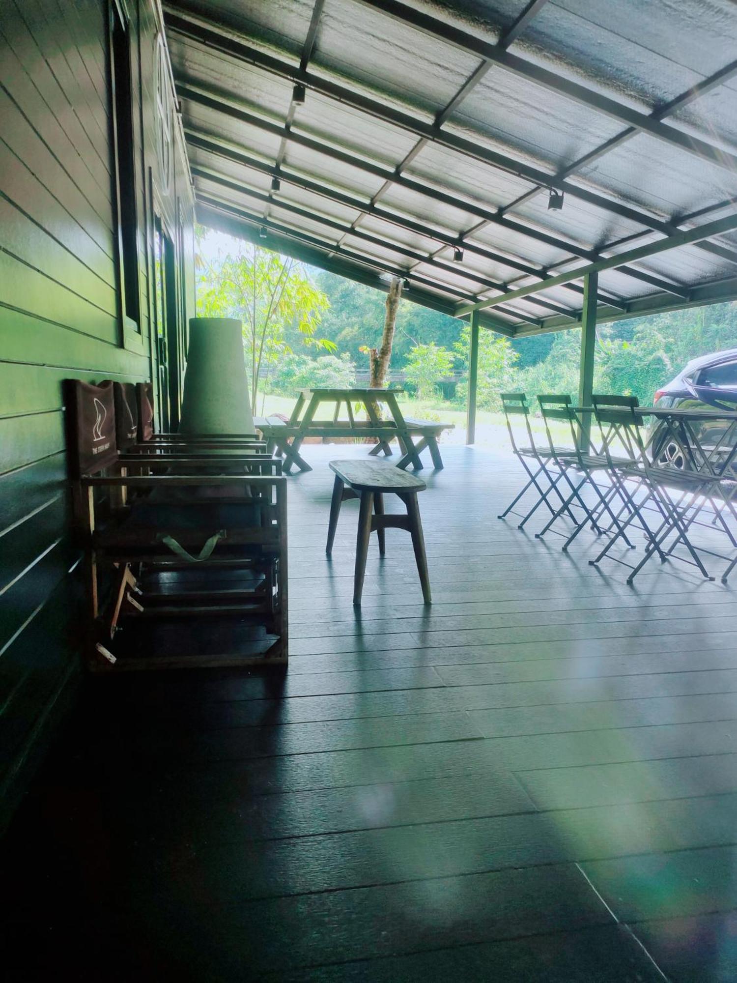 The Creek Haus Bed & Breakfast Lan Saka Exterior photo
